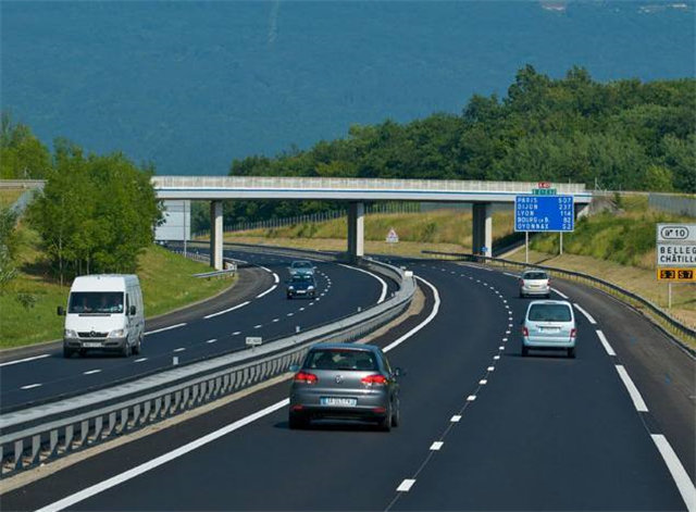 超实用!驾车返乡,掌握这些事项,关键时刻能保命