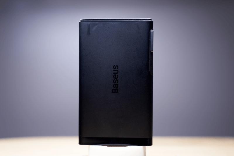 倍思能量堆充电宝,倍思无线充电宝加磁吸功能