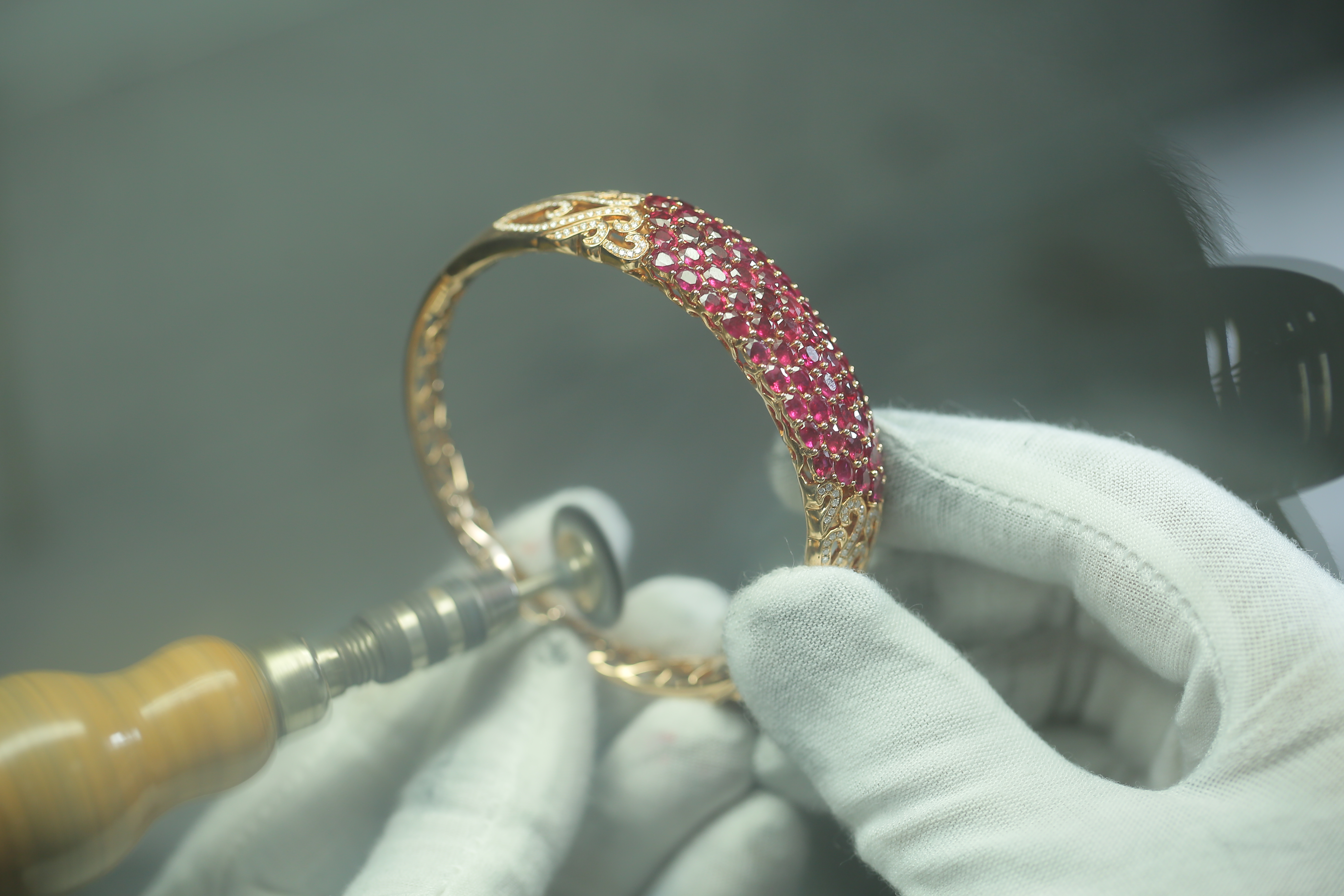 珠宝上的划痕怎么去掉,珠宝首饰的划痕处理