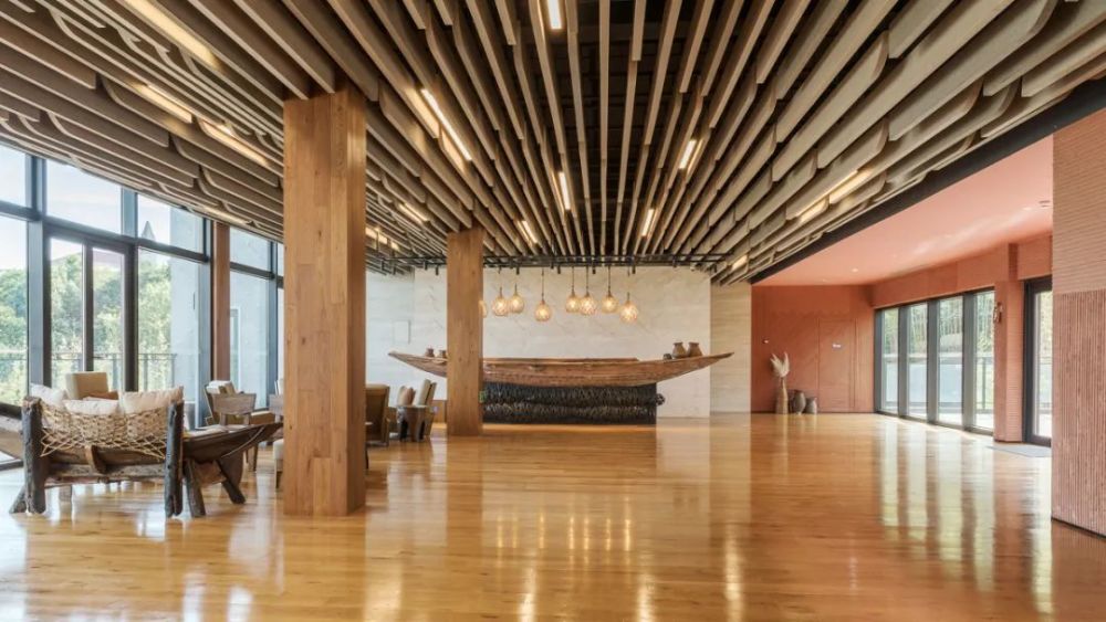 沉醉山水间，自然古朴，苏州裸心泊度假村，金螳螂匠心之作