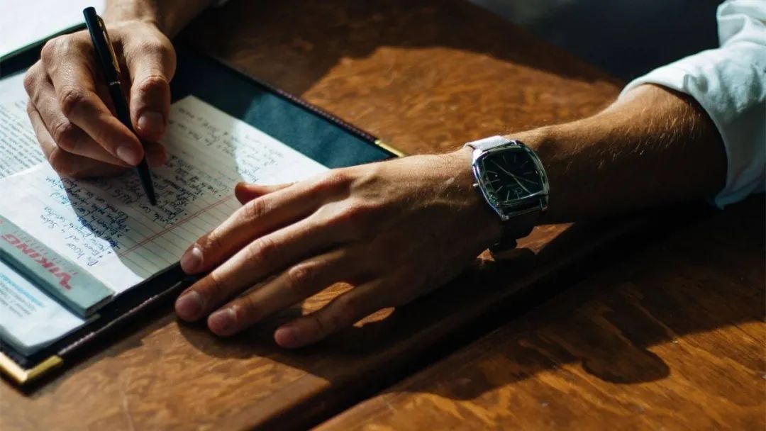 优质声线的PK,各大企业都上线播客平台,下一波走红将是中文播客