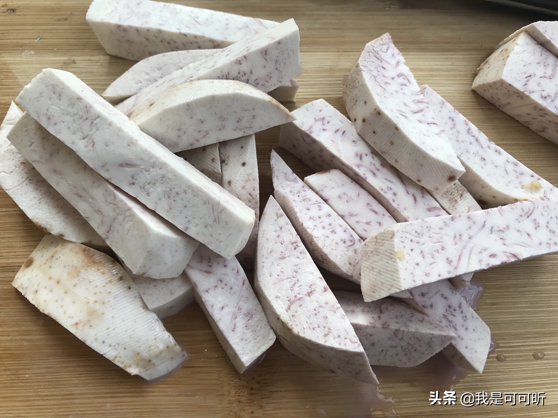 翻沙芋头不起白沙?那是因为要加这味料,软糯香甜,真的很好吃