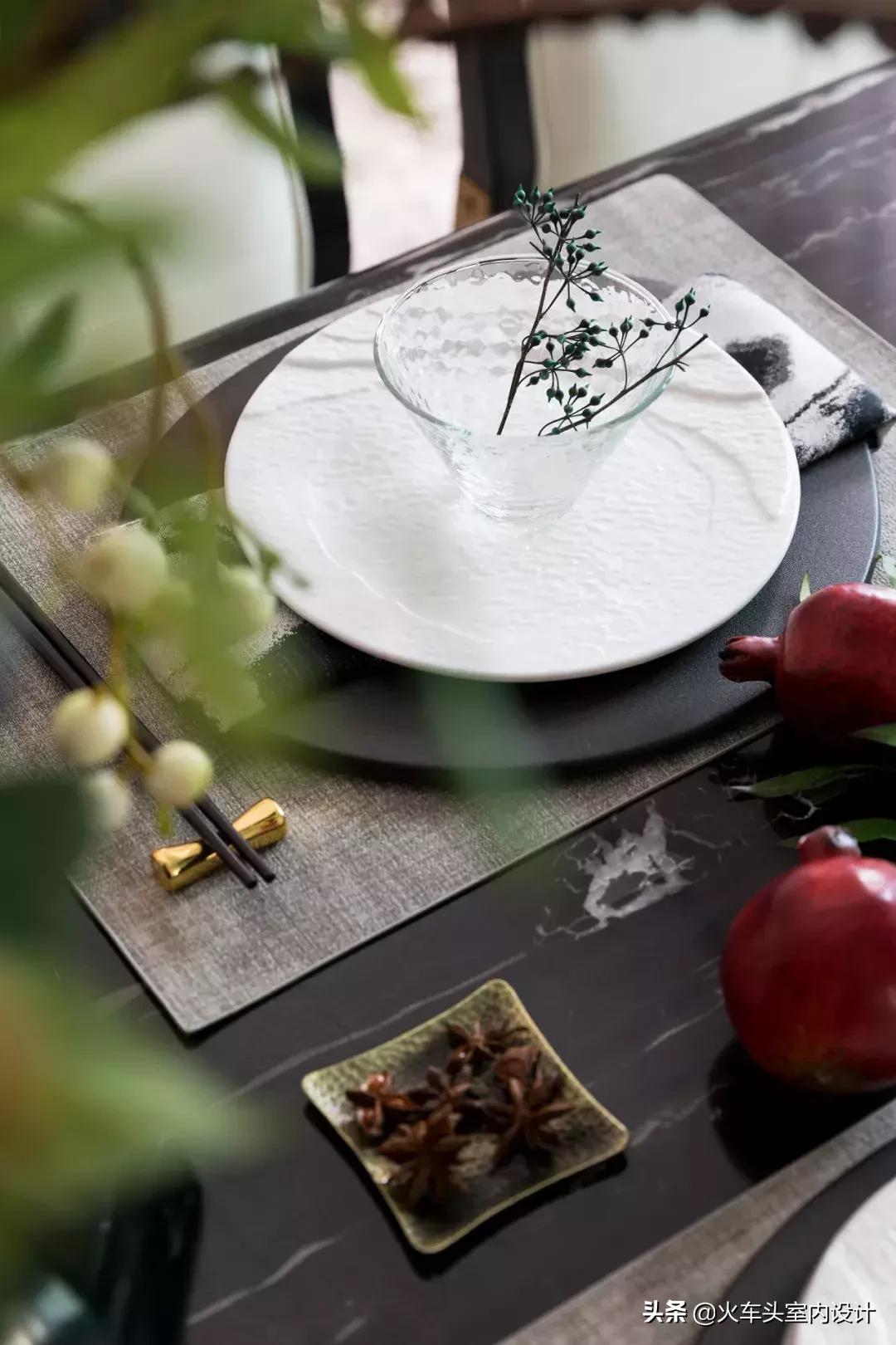 将自然风景与诗人的作品相融合,将大自然唯美意境留在瞬间