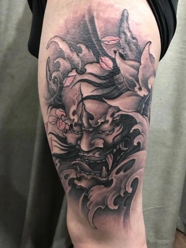 没有绘画基础学纹身有前途嘛,没有画画基础能学纹身吗