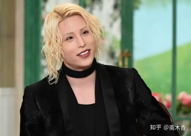 罗兰:别谈感情,我只认钱揭秘日本风俗产业牛郎店诱导陷阱