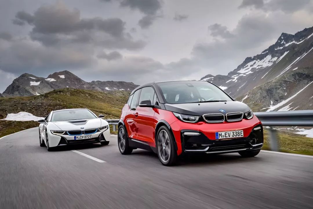 宝马喷漆喷成铝合金,宝马喷漆到4s店有必要吗