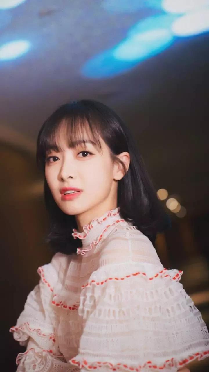 发际线显高脸有点长适合什么刘海,美人尖额头短菱形脸适合什么刘海