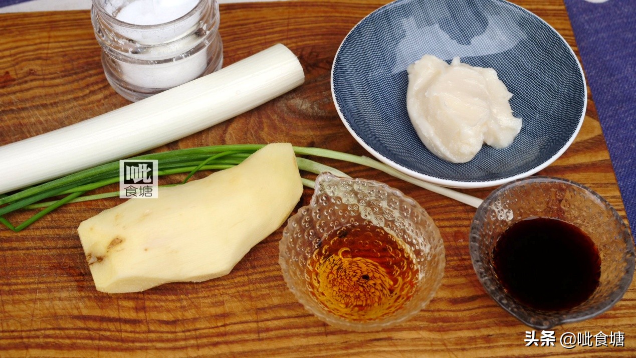 新鲜的带鱼清蒸几分钟,新鲜带鱼不用油煎怎么烧好吃