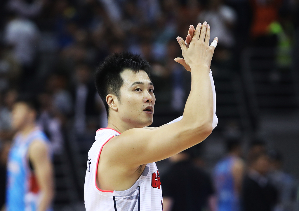 广东新疆加时孟铎绝杀全场回放,cba广东孟铎绝杀