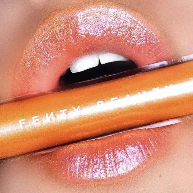 泫雅为什么要丰唇,泫雅太红了怎么办