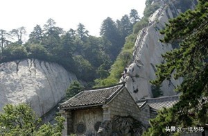 古庙遇鬼的真实故事,民间故事古庙闹鬼