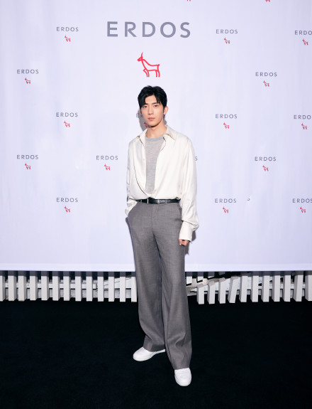 爸妈们最爱的鄂尔多斯羊绒衫，变得这么时尚，要成为国货之光了？