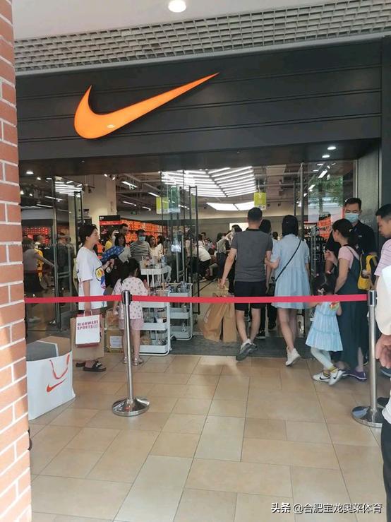 阿迪达斯加盟费及加盟条件,阿迪达斯正品折扣店加盟