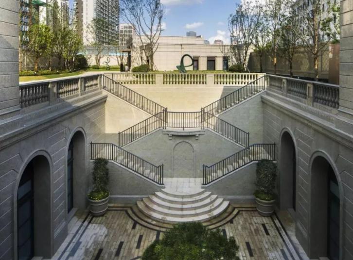 开发商为什么做下沉式阳台,小户型下沉式庭院真实入住感受