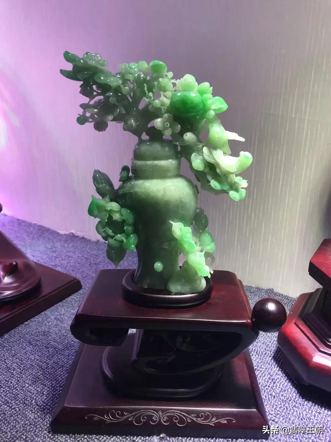 摆件翡翠高端大气上档次,大师级翡翠摆件图片