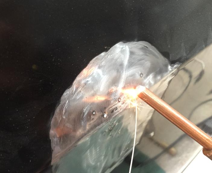 车身钣金喷漆修复,钣金修复凹陷必须刮腻子喷漆吗