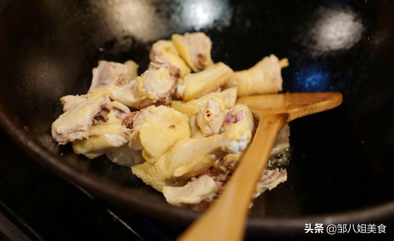 鸡肉怎么炖才嫩不柴汤鲜,怎样炖鸡汤肉不柴又软烂