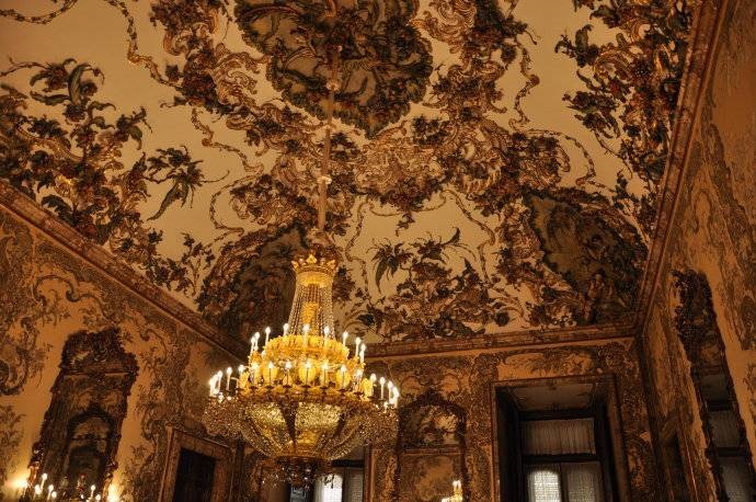 仿造凡尔赛宫的欧洲第三大王宫,两代国王的华丽梦想