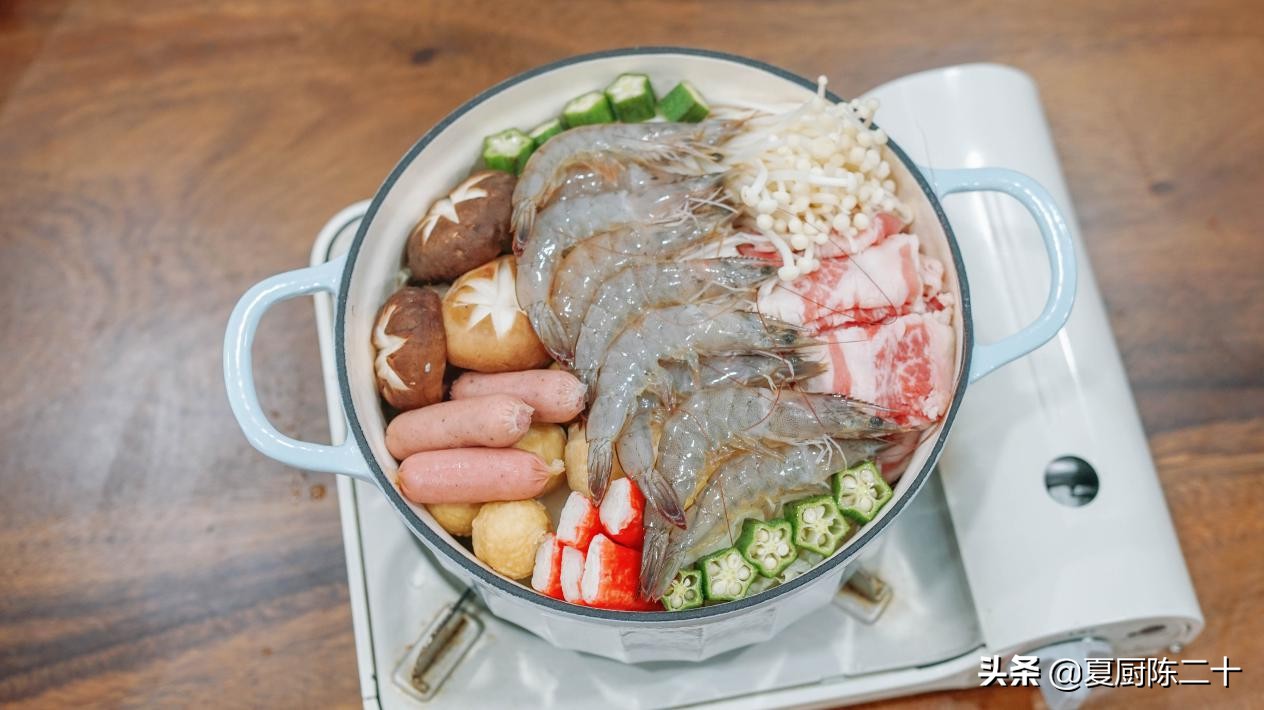 冬天吃一顿暖暖的部队火锅,微凉的季节