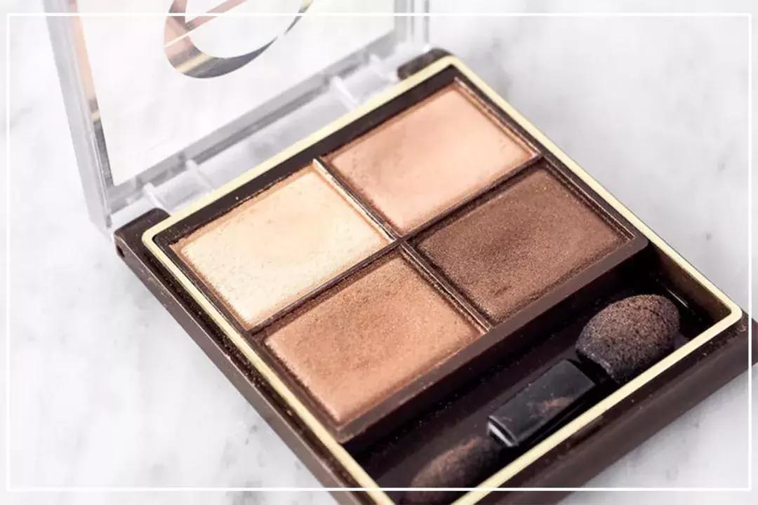 日本小姐姐的包包里有什么东西,日本小姐姐的包