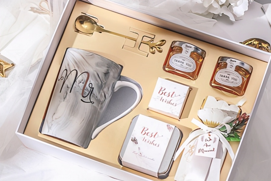 结婚伴手礼搭配,备婚攻略伴手礼中可以放些什么