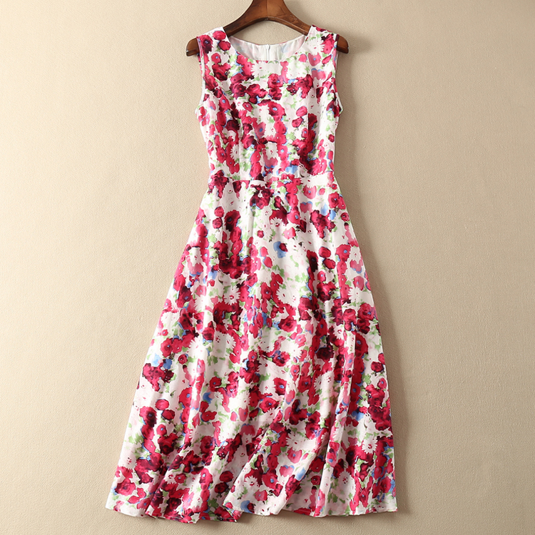 系带连衣裙秀出你的小蛮腰,宽松型连衣裙洋气时尚舒服