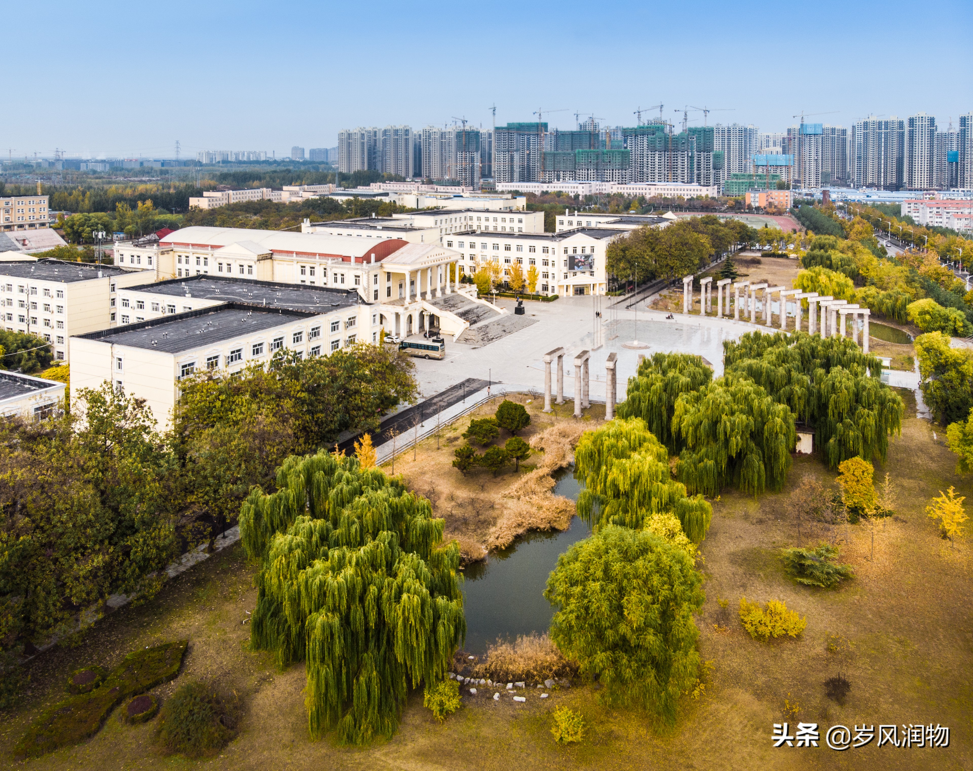 河北东方学院在廊坊市的什么地方,河北东方学院在廊坊吗