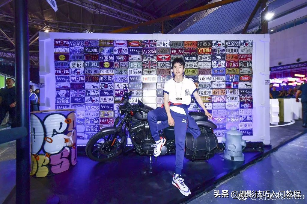 刘昊然拍照姿势教学,刘昊然自拍照环绕模板