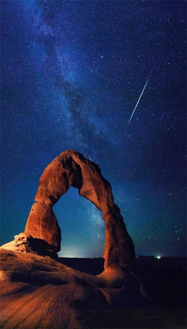 送你一张绝美壁纸,送你一张超美竖屏壁纸