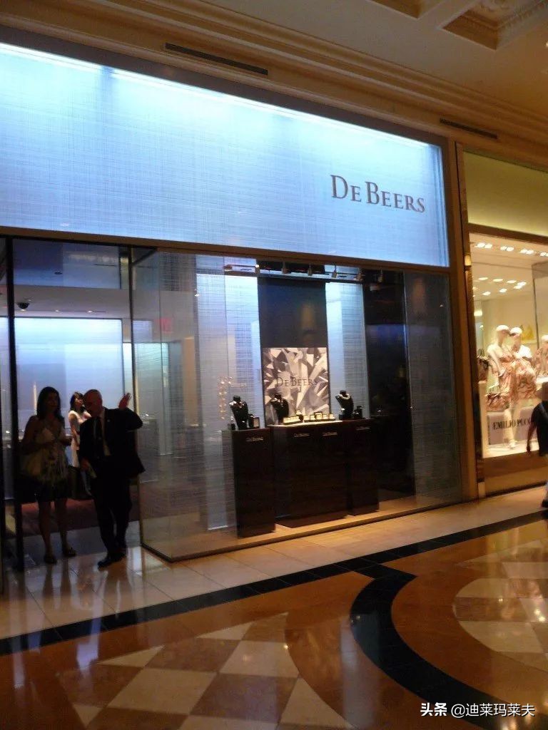 钻石销量大跌，多年的“钻石*局骗**”快要撑不住了？