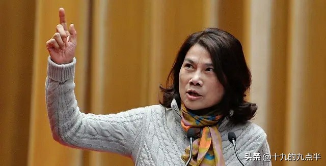 董明珠进格力的成长经历,董明珠的人生五个转折点