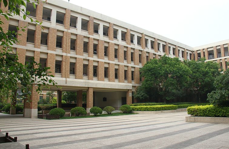 郑州一八联合国际学校初中学费,郑州一八联合国际中学怎么样