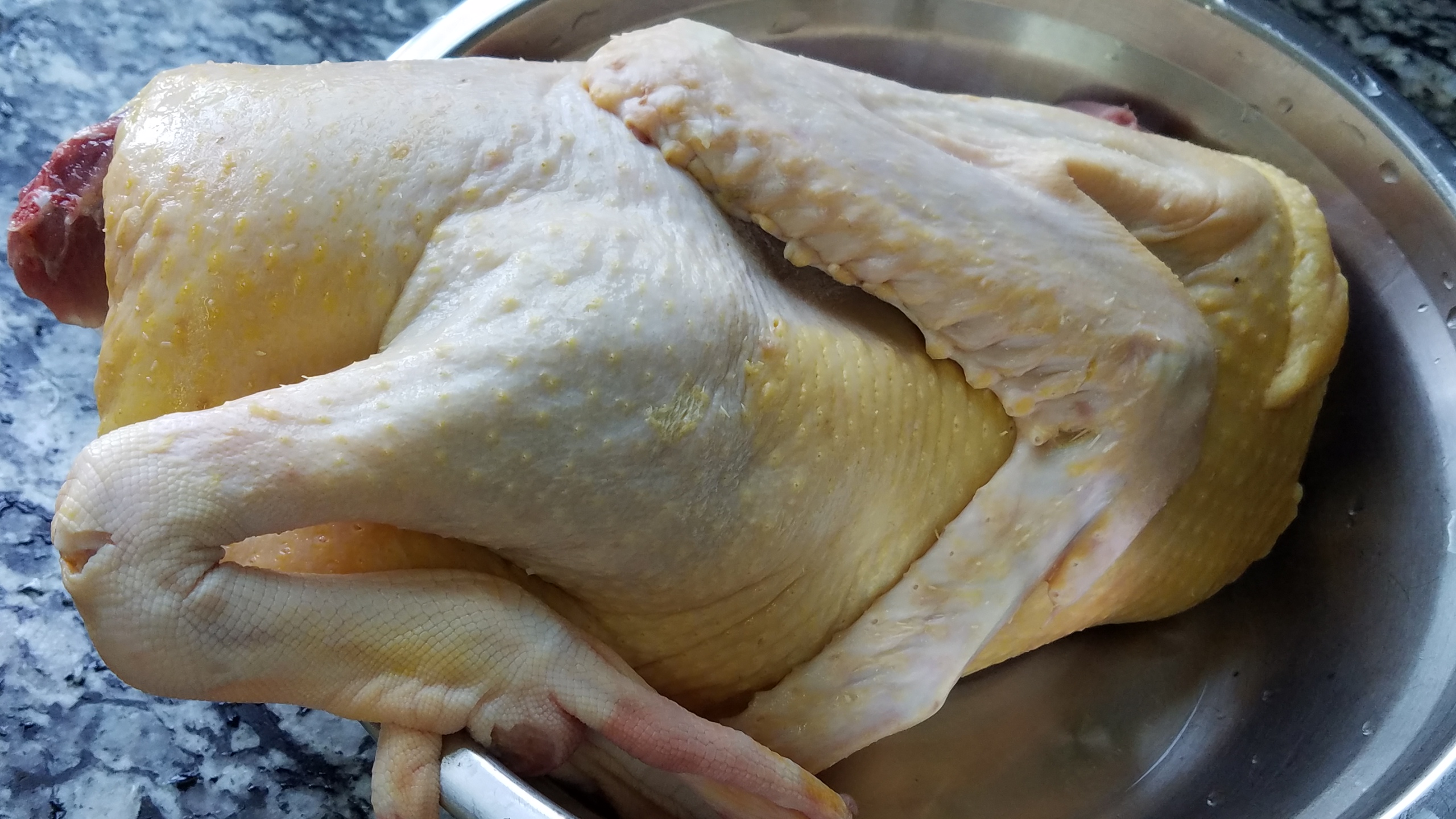 白切鸭的家常做法分享,广东白切鸭最正宗的教程