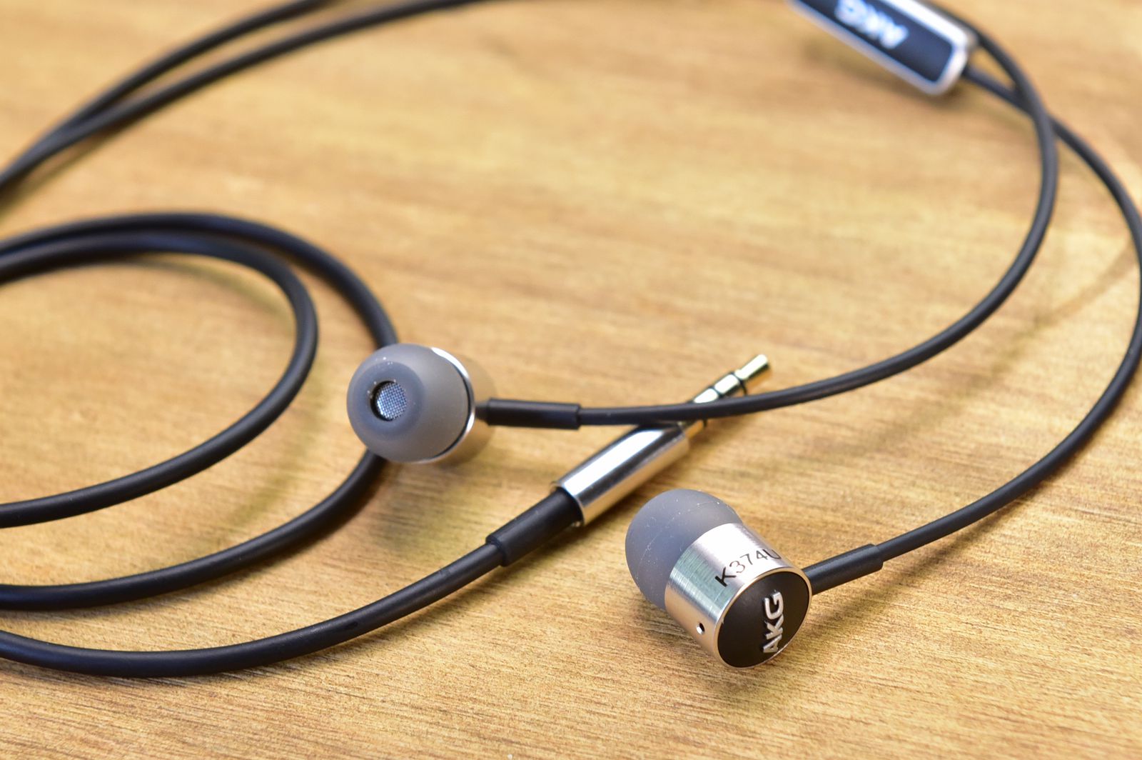 各品牌耳机音质对比beats,beats的音质好还是索尼的音质好