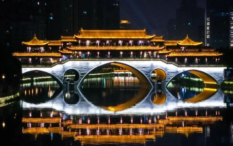 “美女如云”的3座城市:喝茶泡妞打麻将,上班是次要