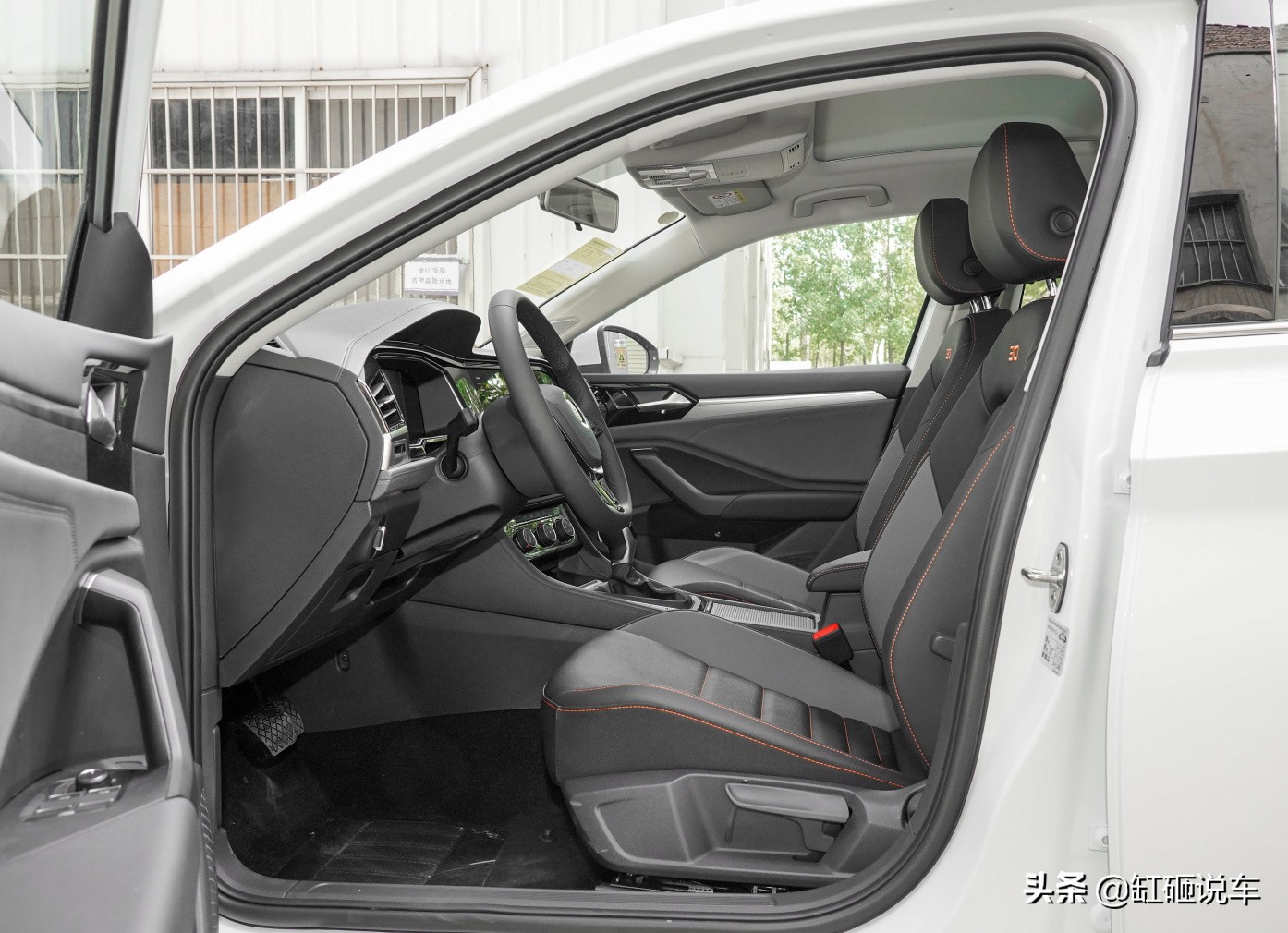 大众12款速腾气囊多少钱,大众速腾有多少个安全气囊