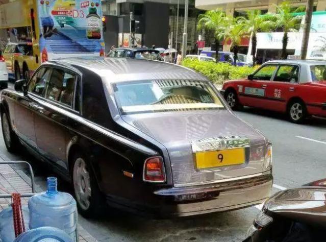 许家印坐的劳斯莱斯幻影,中国首富许家印的2辆劳斯莱斯