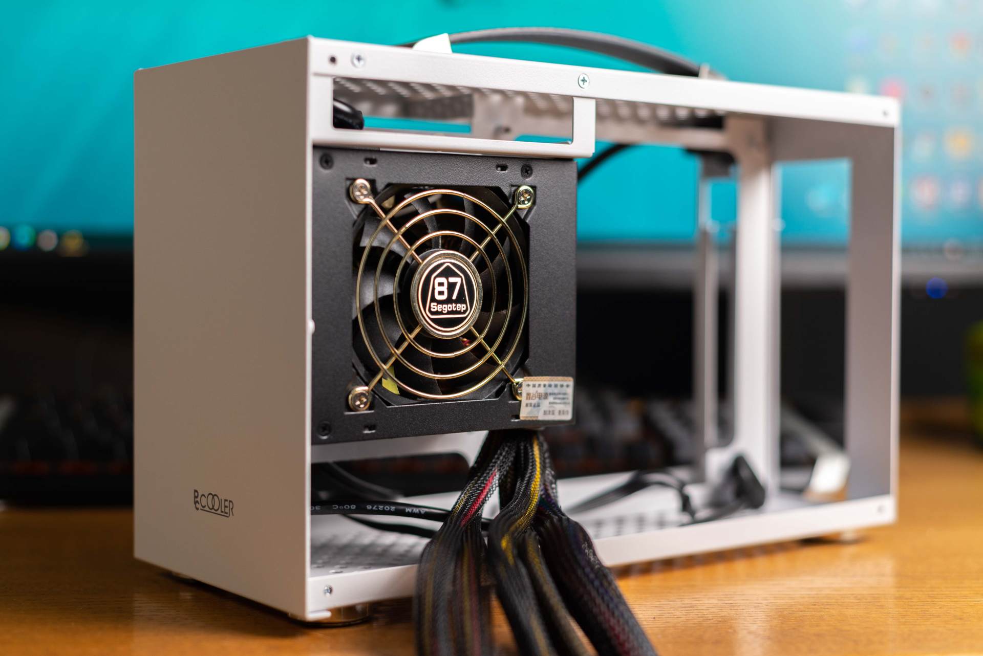 超频三蜂鸟i100pro散热改造,超频三蜂鸟2代itx机箱