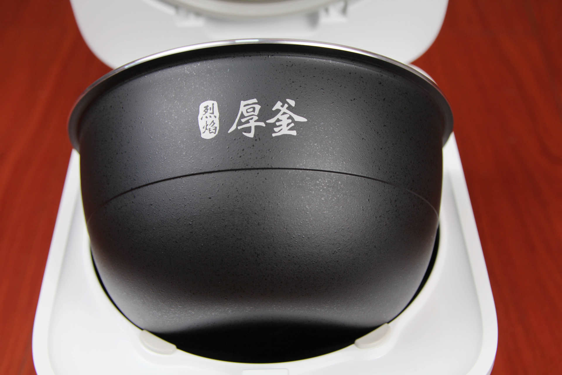 日本电饭煲做饭,日本电饭煲煮饭好吃的秘密