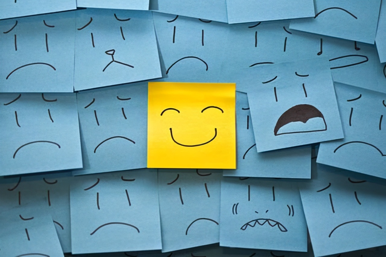 越是过得不好的女人越爱发朋友圈,层次低的女人喜欢发朋友圈