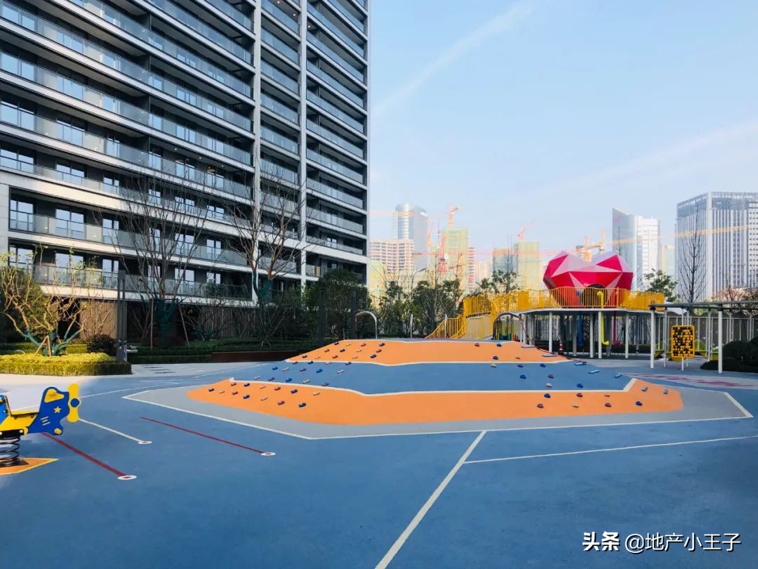 奥特三兄弟最新进展,奥体新三兄弟哪个好