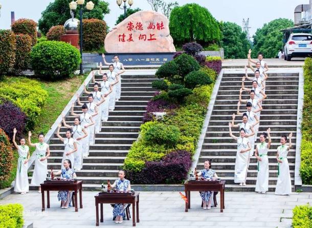 桃花江是美人窝吗,桃花江的传说