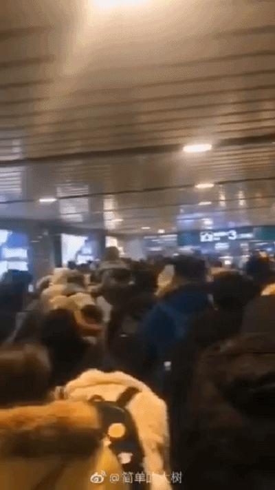 上海虹桥火车站人山人海,返程高峰最新消息今天上海火车站