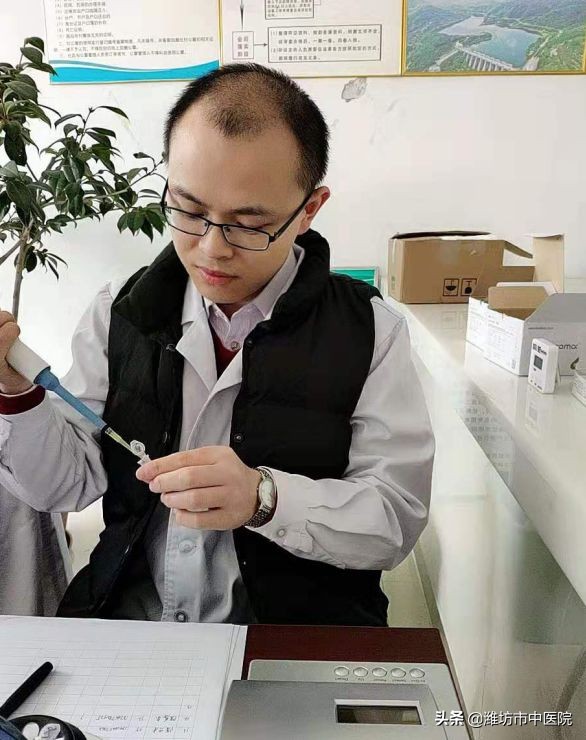 初冬暖行，潍坊最南边的山村，一群白大褂带来“健康大动作”