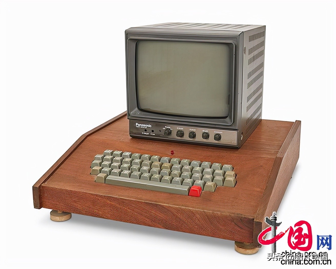 苹果发布的初代产品,苹果联合创始人