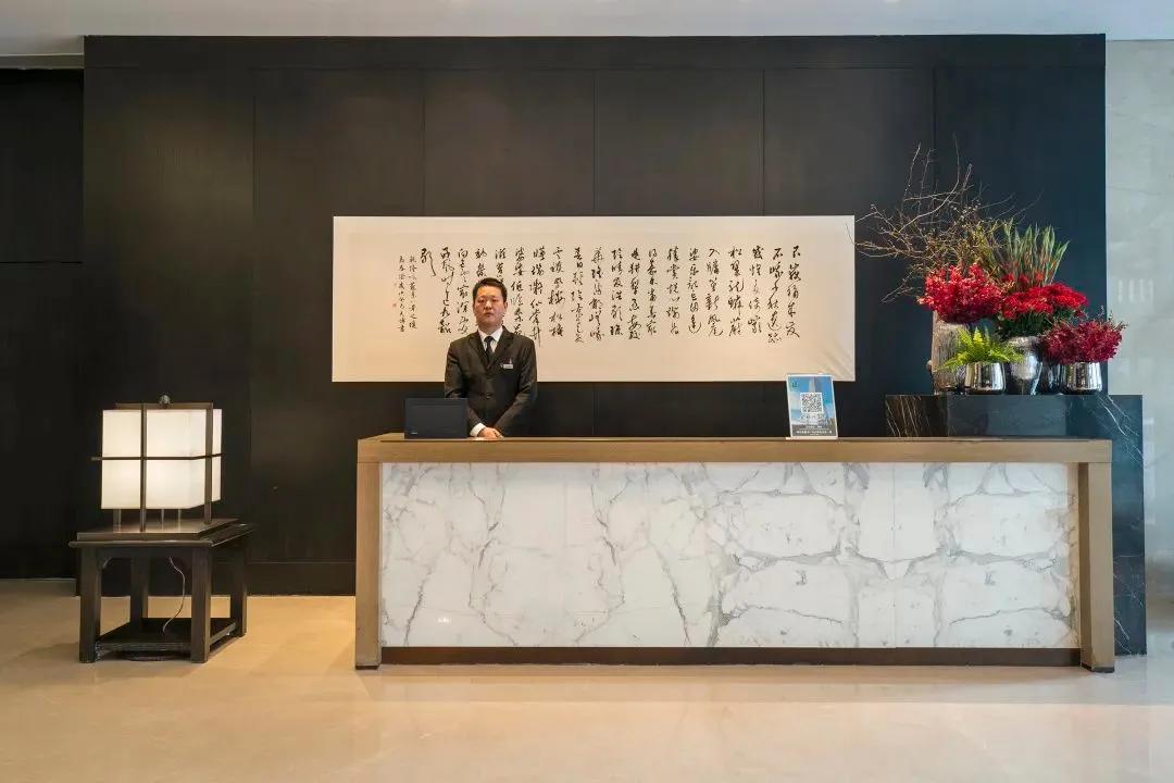 京广中心|五星级酒店服务传说中的精英职场