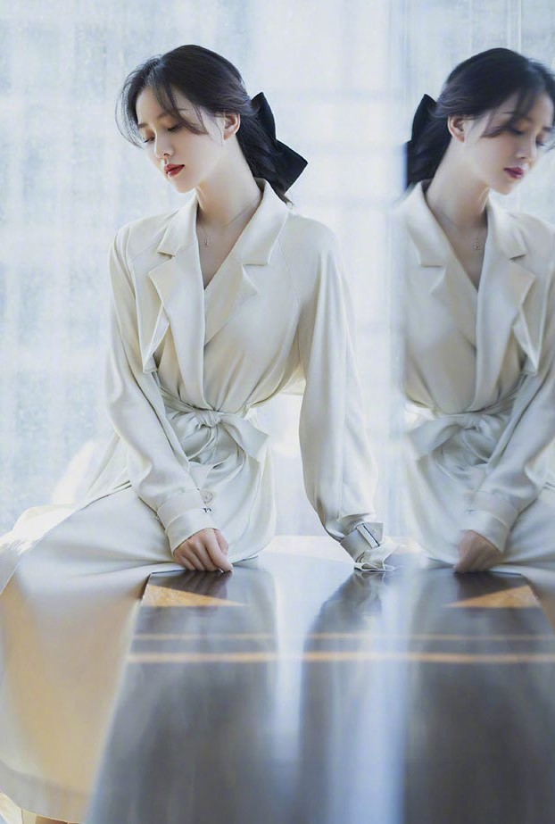 刘诗诗杨幂troublemaker,杨幂刘诗诗私服比古服更美