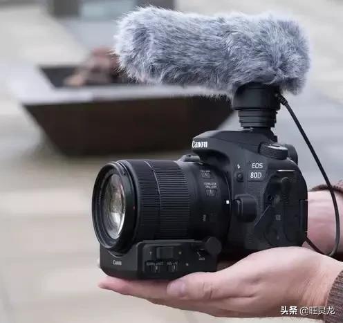 适马100-400镜头佳能80d,佳能80d能配70-200镜头吗