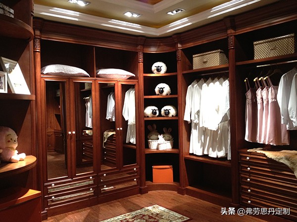 实木定制衣柜多少钱一平,实木家具衣柜定制价格