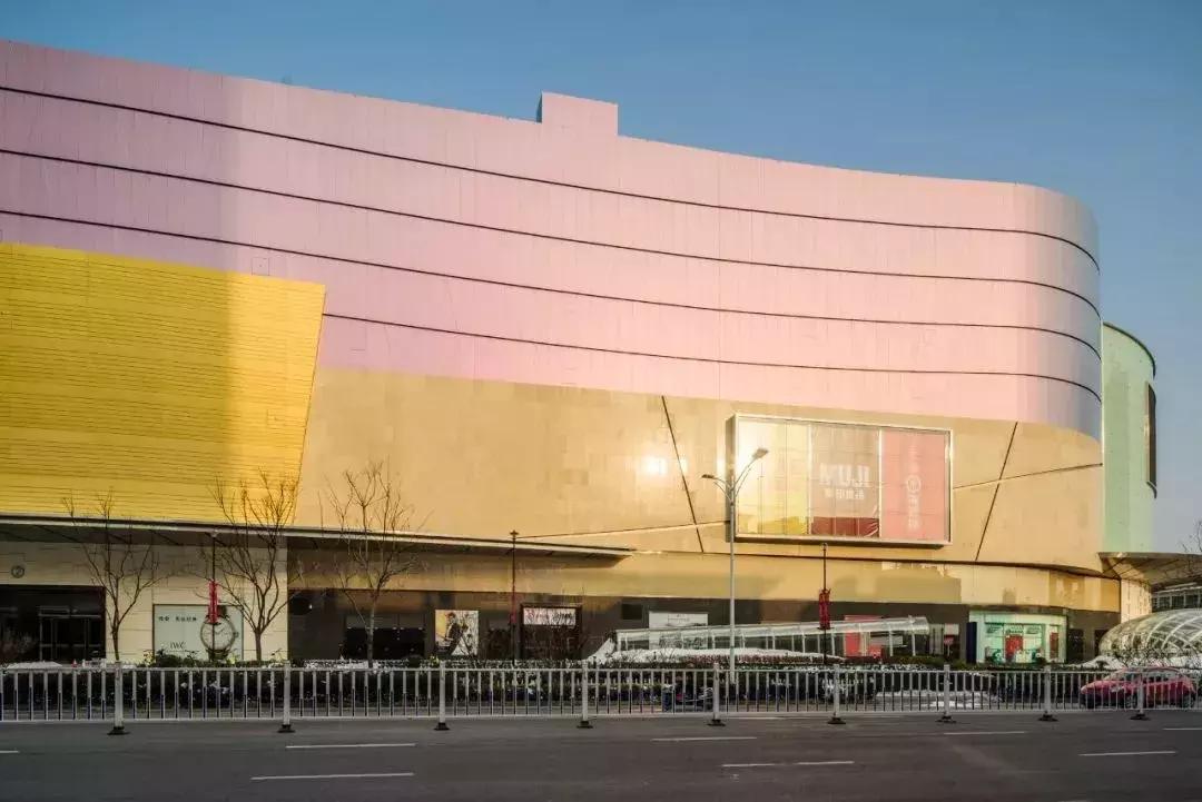 铝板幕墙建筑,做好的铝板幕墙